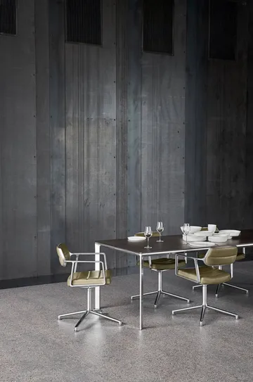 Vipp434 matbord - Dark oak, large - Vipp