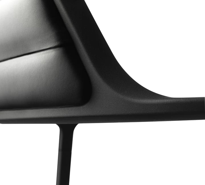 Vipp451 stol, Black aluminium-black leather Vipp