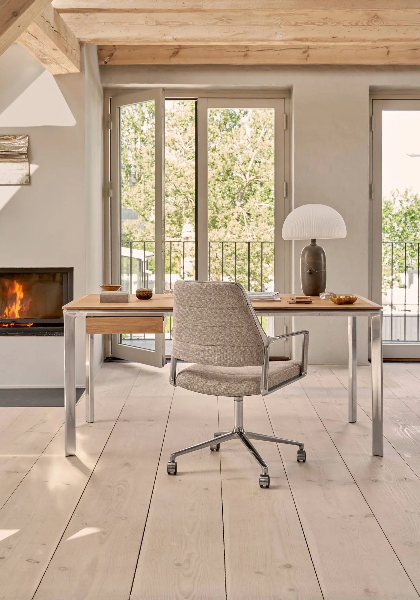 Vipp455 Swivel chair kontorsstol med hjul, Tide dark sand-polished aluminium Vipp