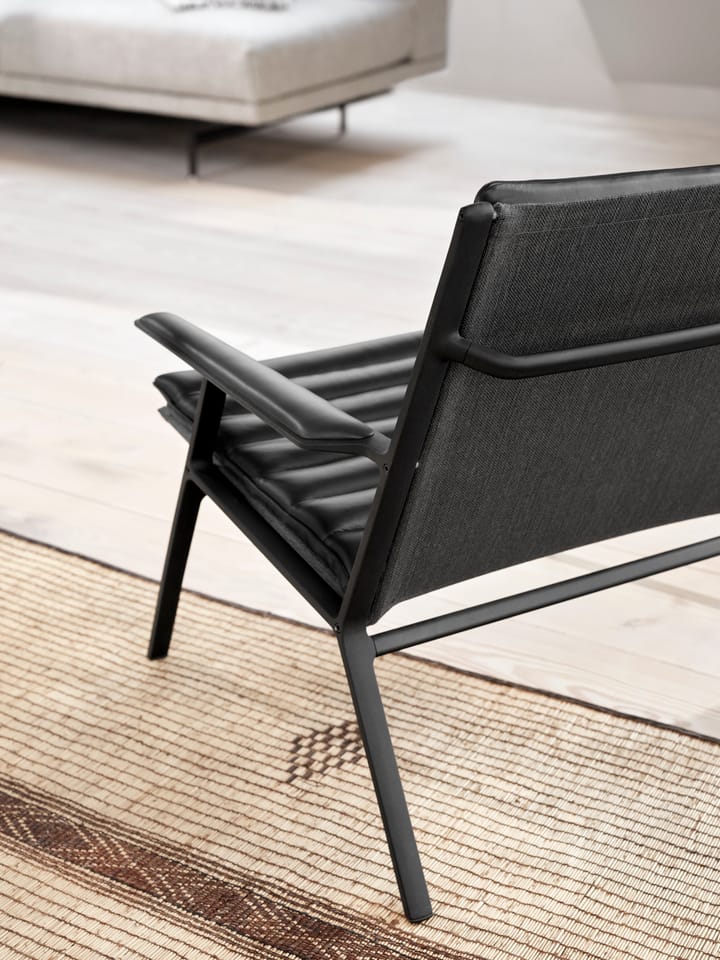 Vipp456 loungefåtölj, Black aluminium-black leather Vipp