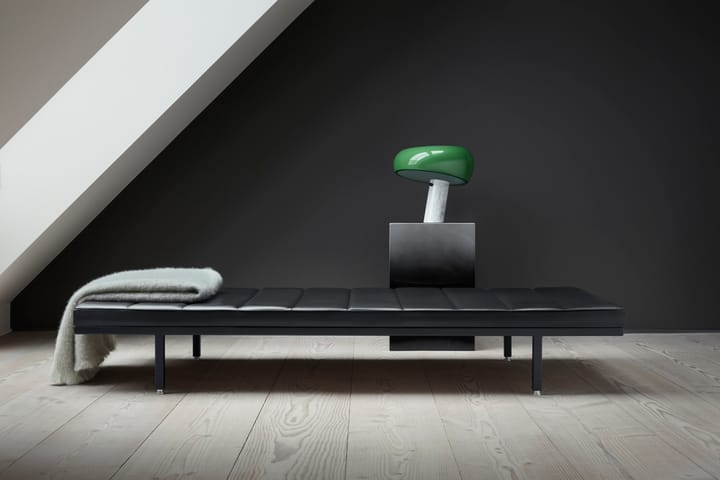 Vipp461 dagbädd 200x85x31,5 cm, Black aluminium-black leather Vipp
