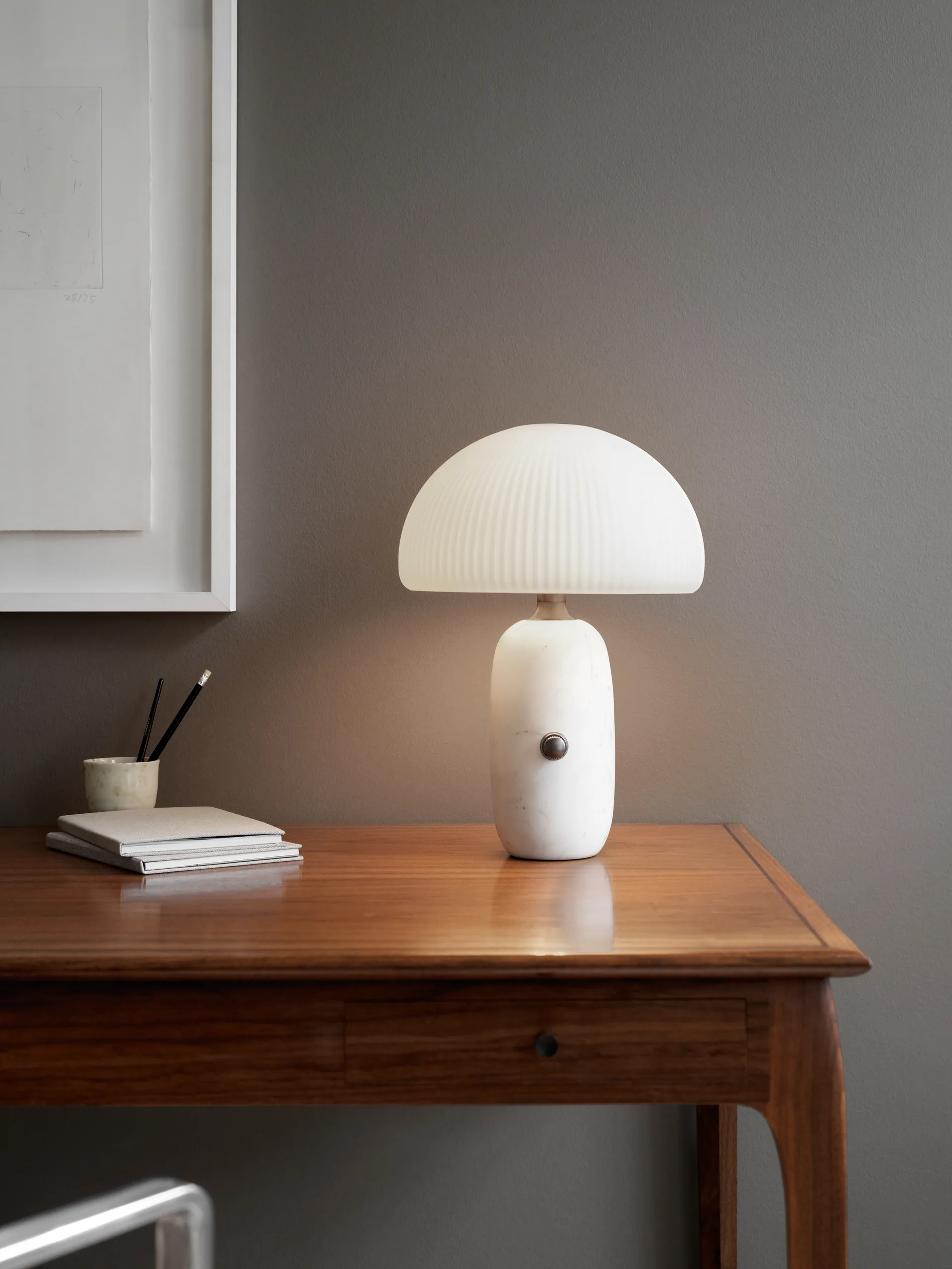 Vipp591 Sculpture bordslampa liten 39 cm, White marble Vipp