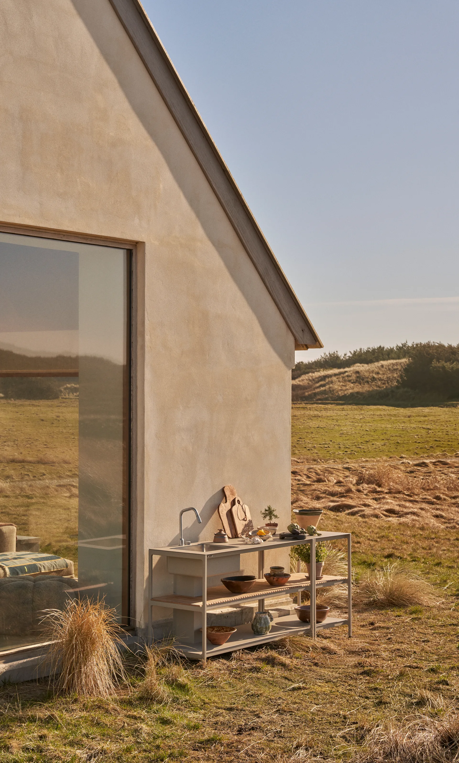 Vipp742 Open-Air köksmodul med diskho, Warm grey, 154x59x93 cm Vipp