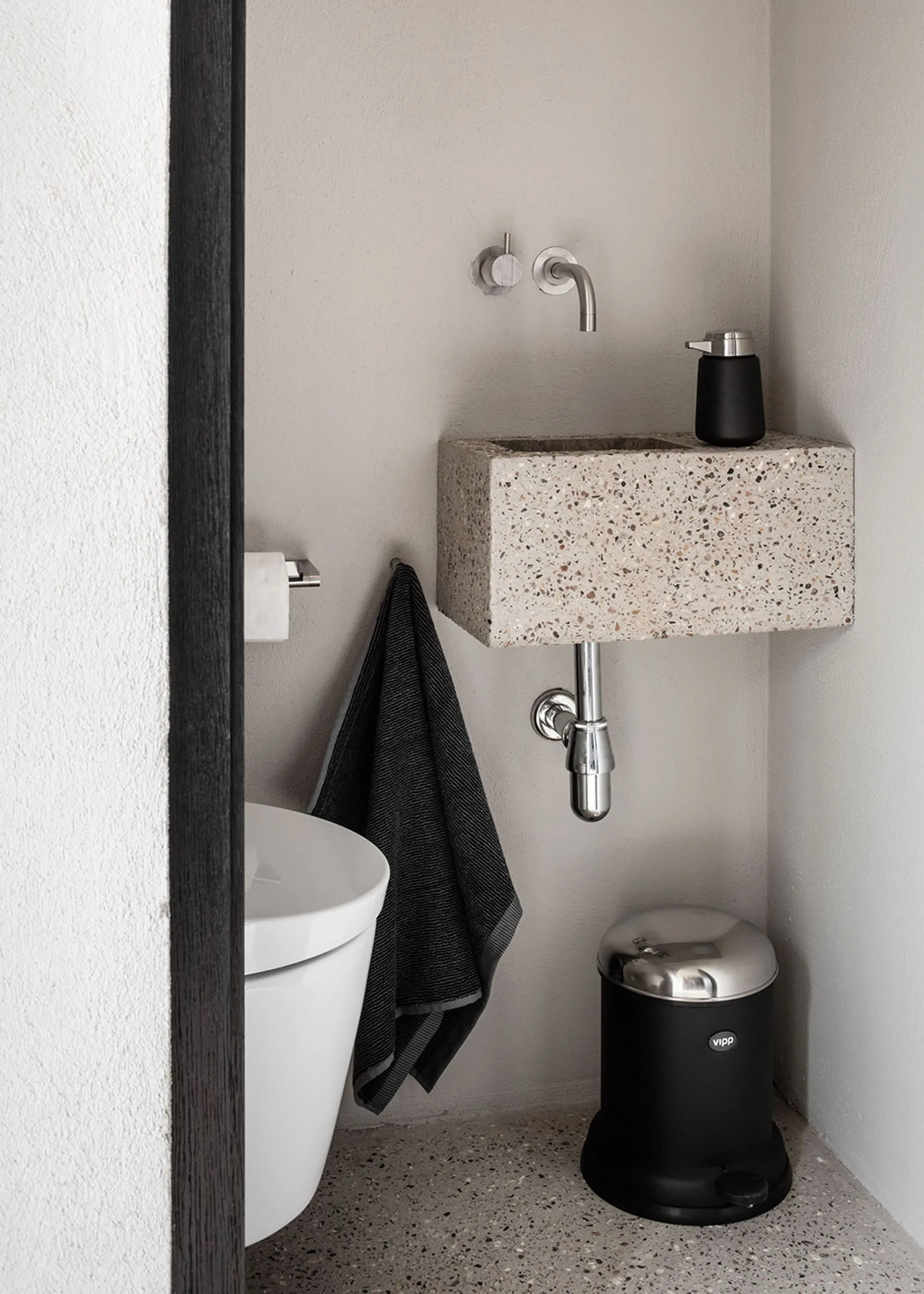 Vipp9 tvålpump 400 ml, Black Vipp