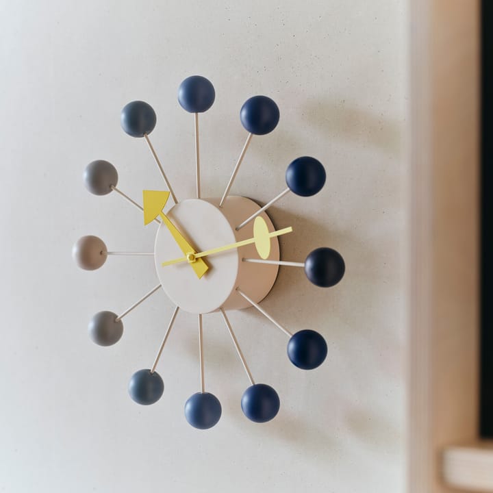 Ball Clock väggklocka Special Edition Ø33 cm, Dusk Vitra