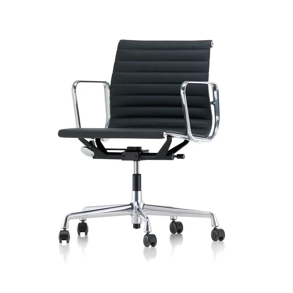 EA 117 kontorsstol läder L20, 66 nero-polerad aluminium Vitra