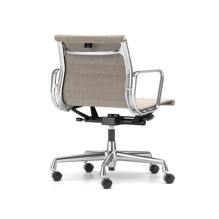 EA 117 stol höj- och sänkbar polerat krom, Fossil mjuka hjul broms Vitra