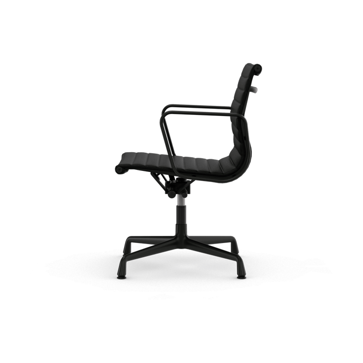 EA132 Aluminium Chair kontorsstol felt glides, 66 nero leather L20-deep black Vitra