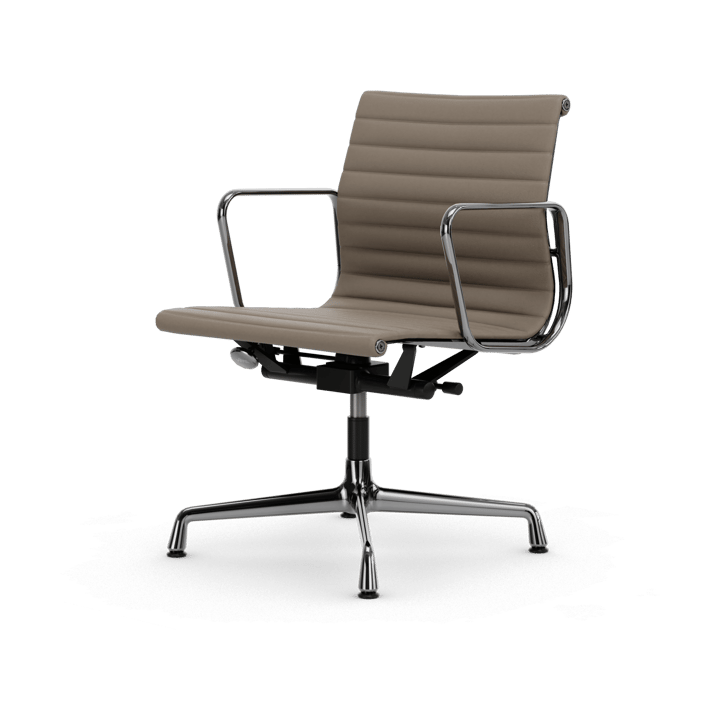 EA132 Aluminium Chair kontorsstol felt glides - 71 sand leather L20-polished - Vitra