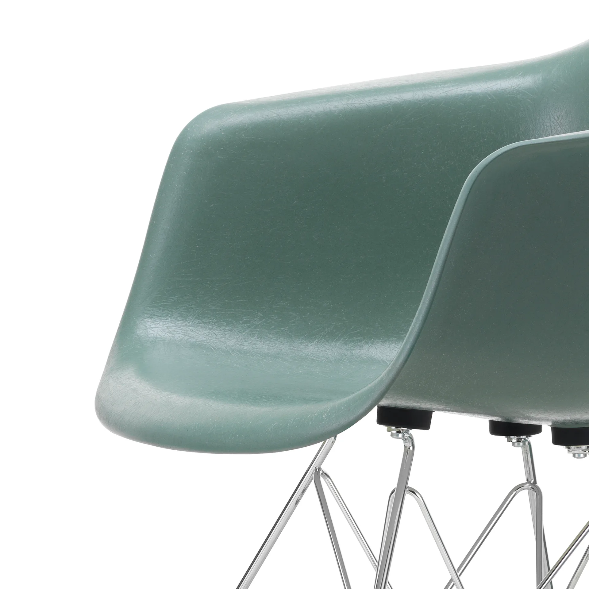 Eames fiberglass armchair DAR karmstol, Sea foam green-Chrome Vitra