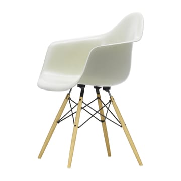 Eames Fiberglass Armchair DAW karmstol - parchment, askben - Vitra