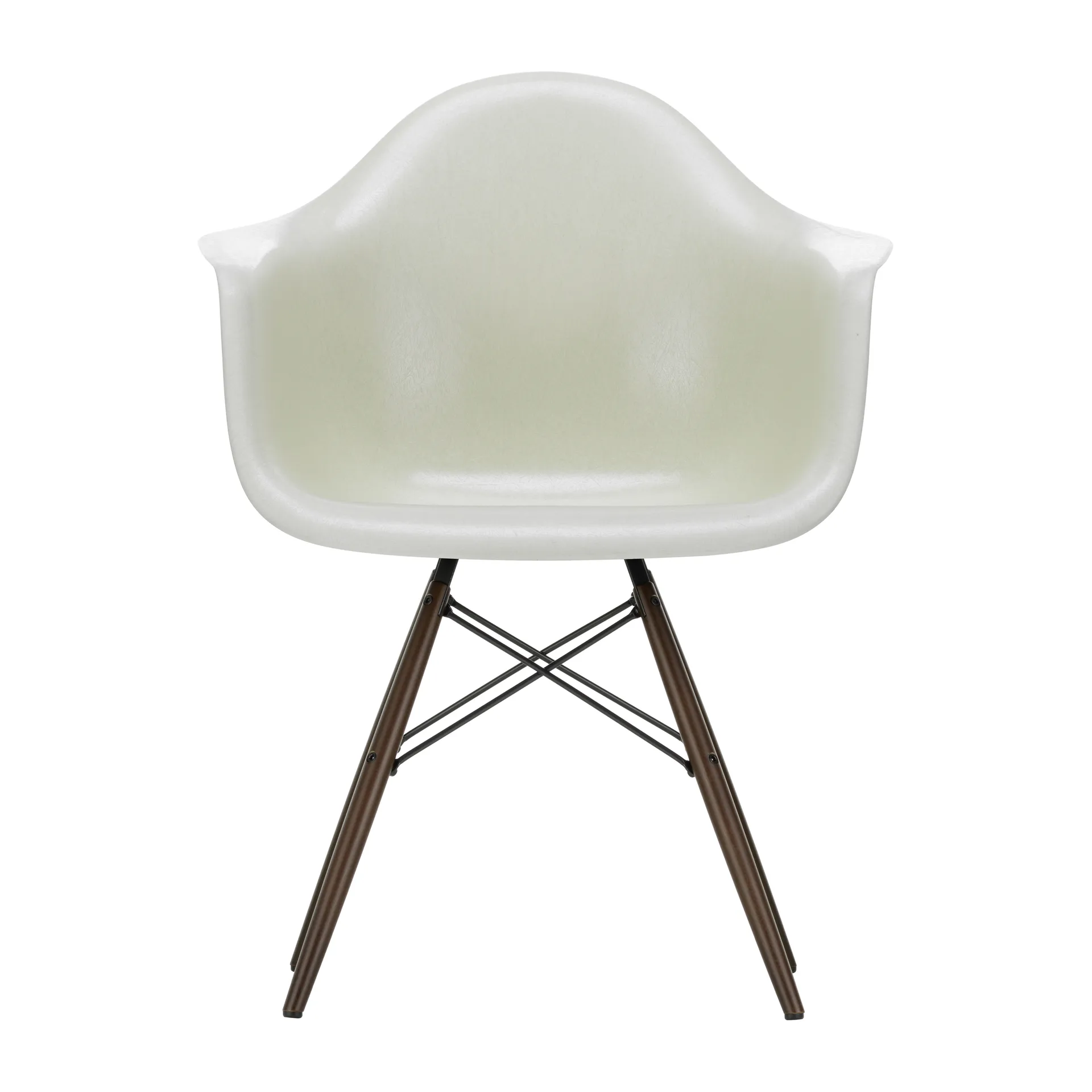 Eames Fiberglass Armchair DAW karmstol, parchment, brunbetsade lönnben Vitra