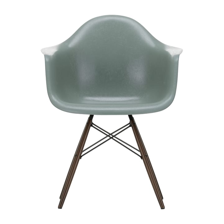 Eames Fiberglass Armchair DAW karmstol - Sea foam green-dark maple - Vitra