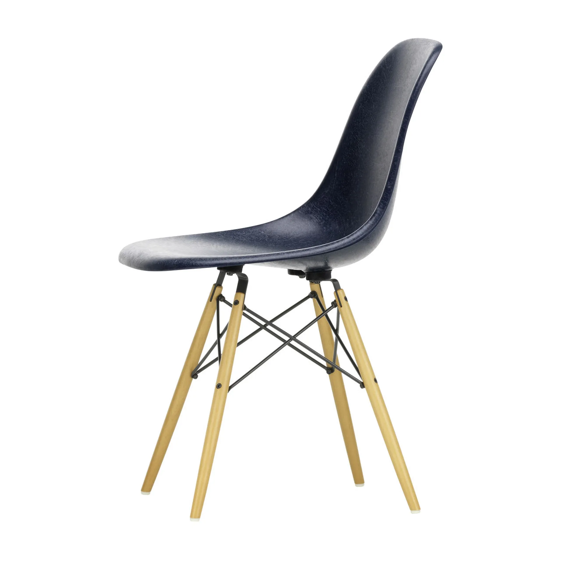 Eames Fiberglass Chairs DSW stol, navy blue, lönnben Vitra