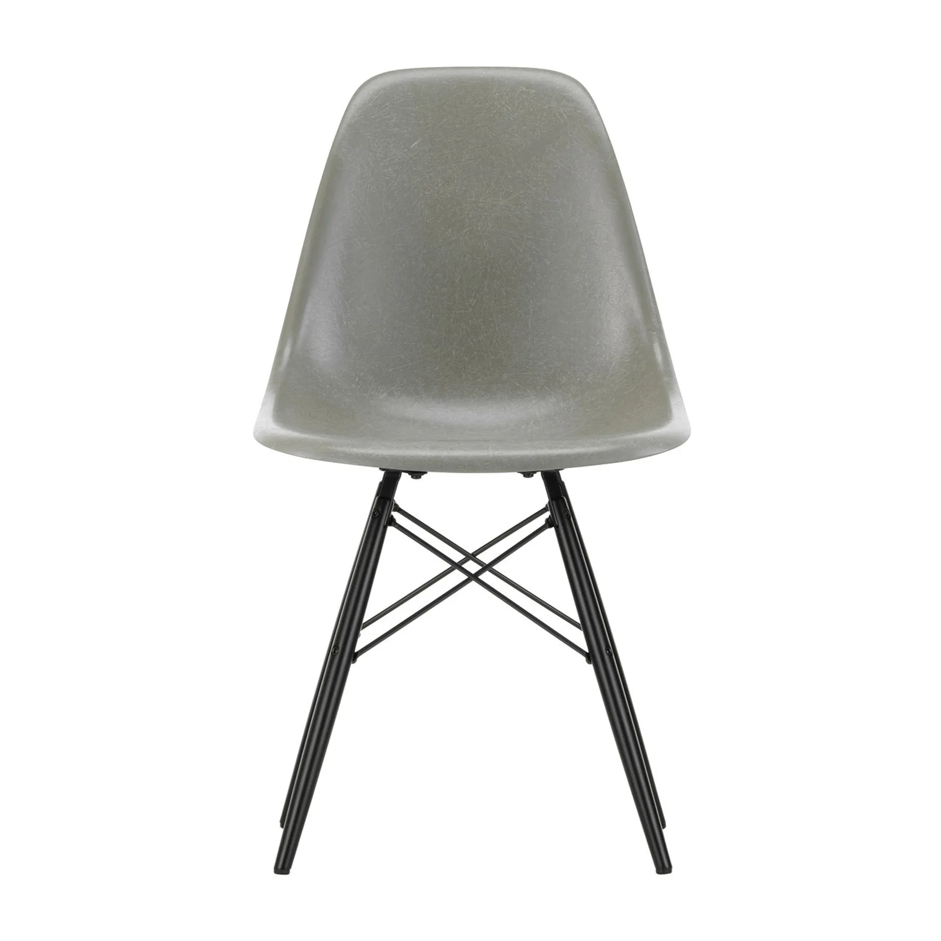 Eames Fiberglass Chairs DSW stol, raw umber, brunbetsade lönnben Vitra