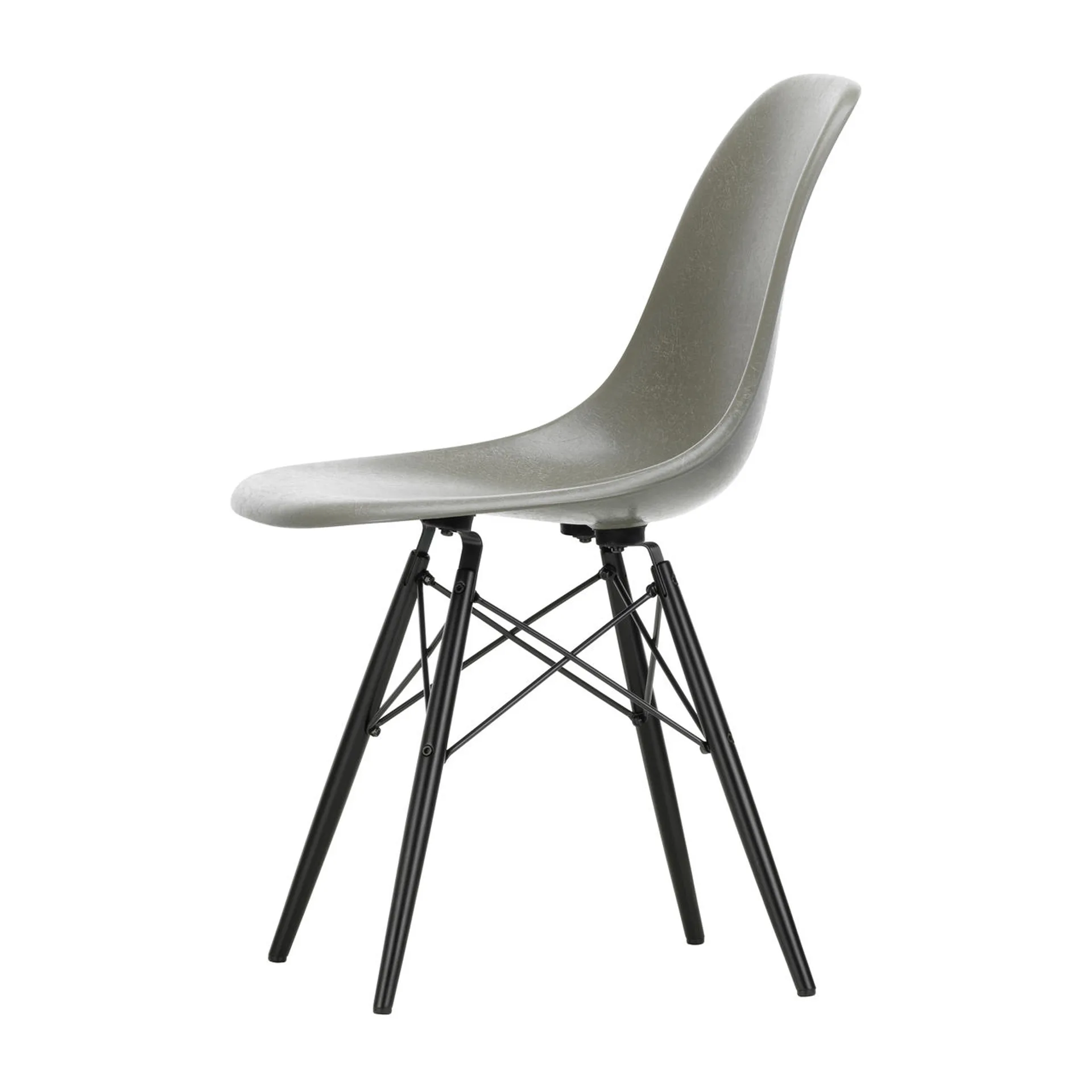 Eames Fiberglass Chairs DSW stol, raw umber, brunbetsade lönnben Vitra