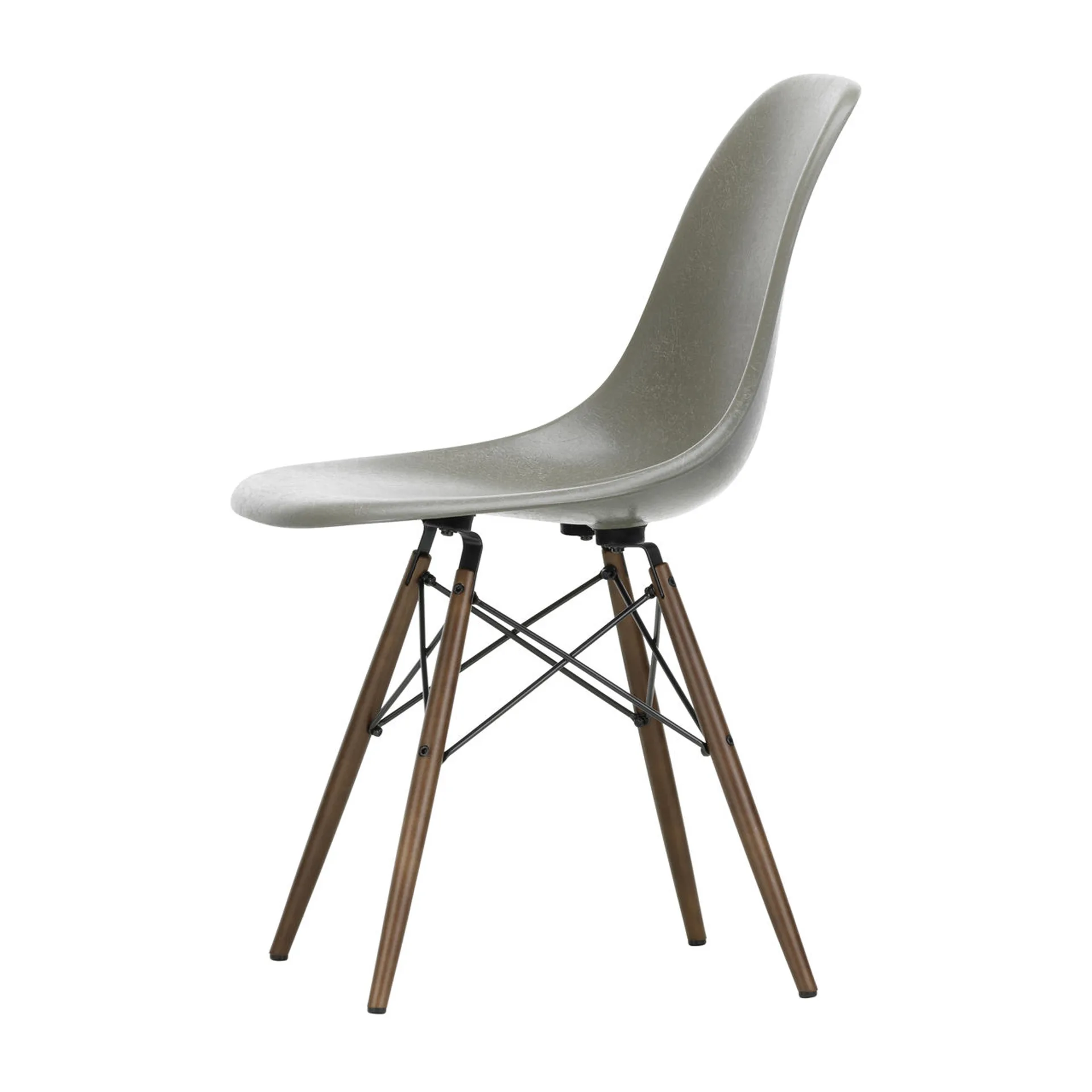 Eames Fiberglass Chairs DSW stol, Raw umber-svartbetsade lönnben Vitra