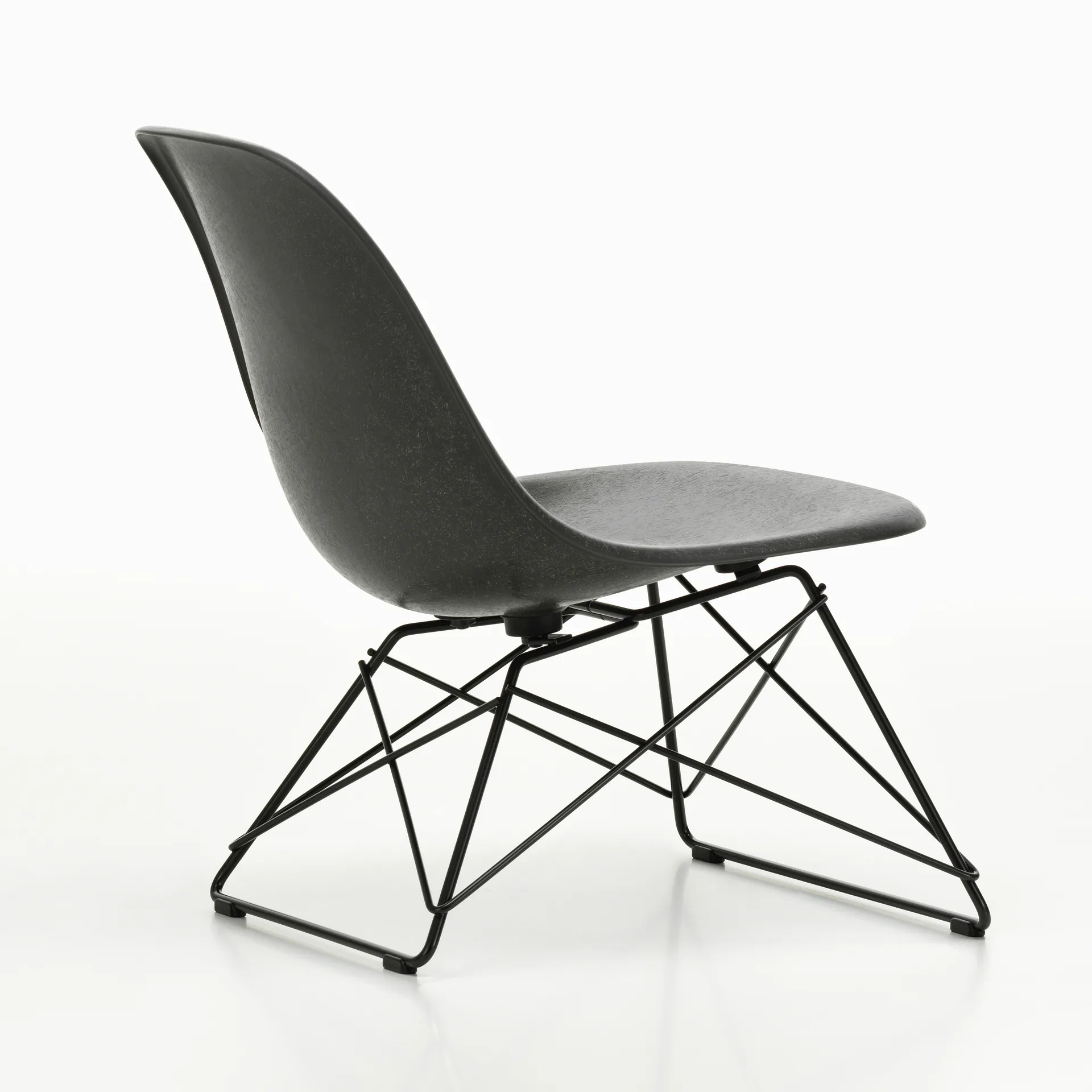 Eames Fiberglass Side Chair LSR loungestol, Elephant hide grey-deep black Vitra