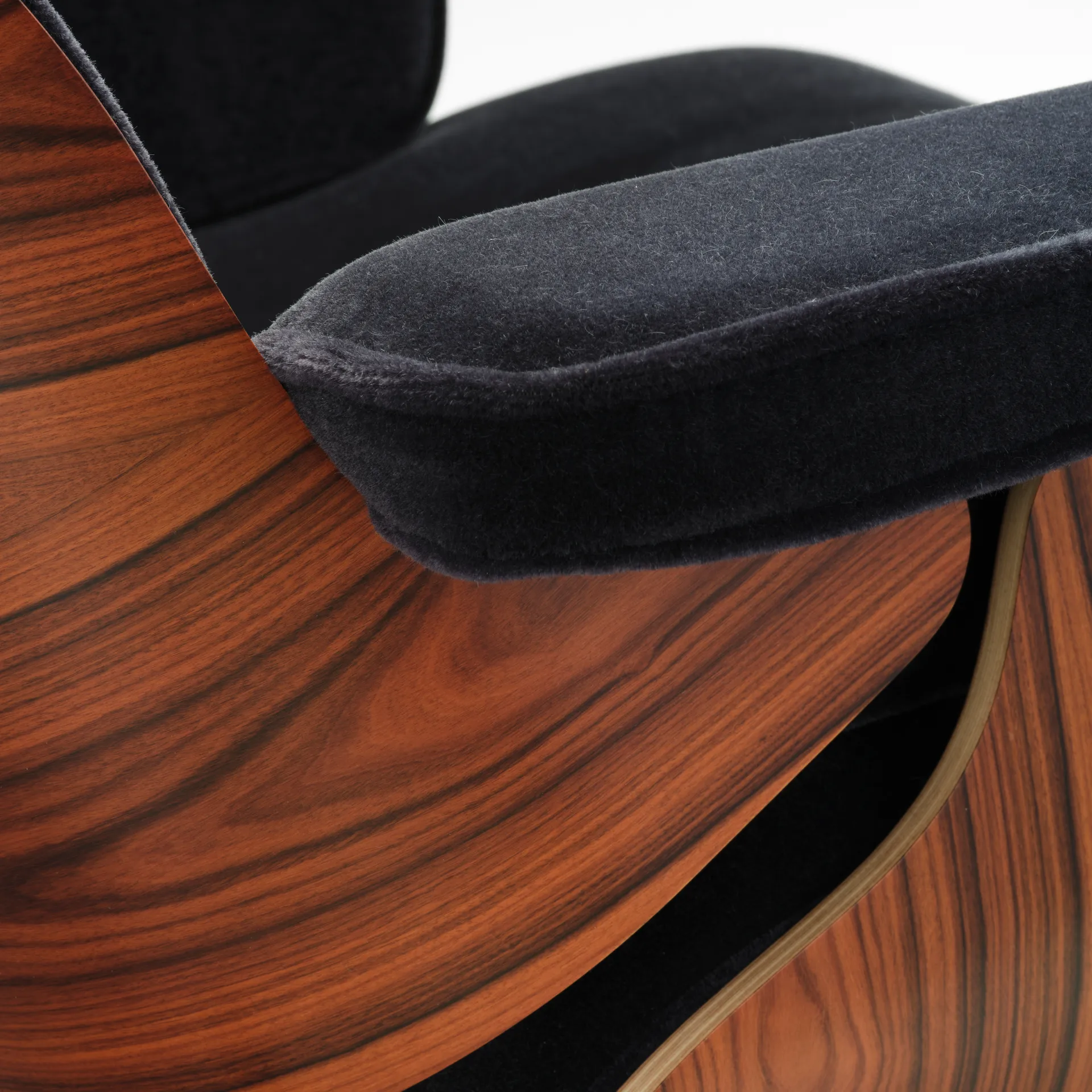 Eames Lounge Chair & Ottoman new dimensions, 08 Dark Anthracite-05 santos palis.-pol.steel-black Vitra