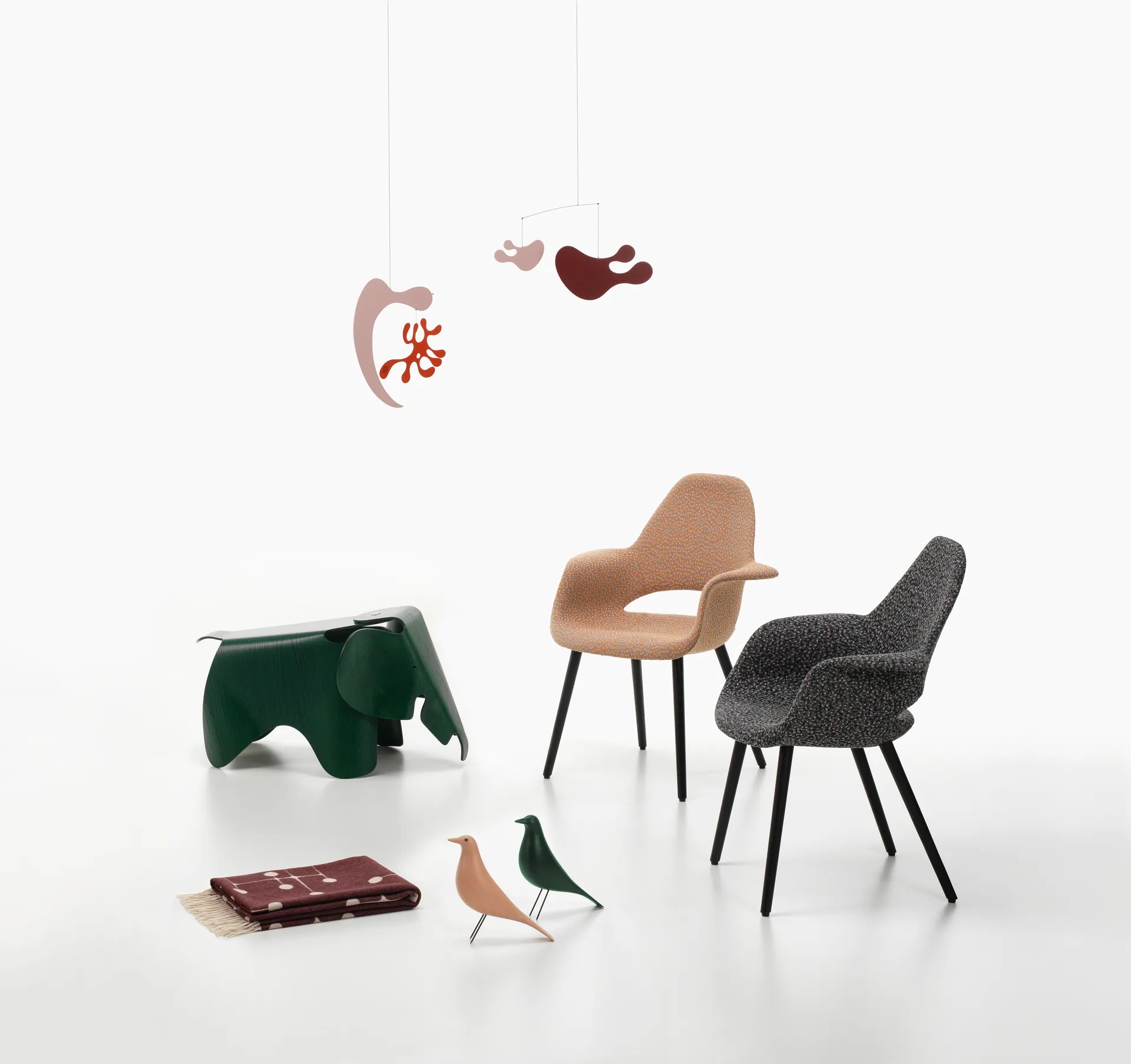 Eames mobil Special Collection model A, Bi-colour Vitra