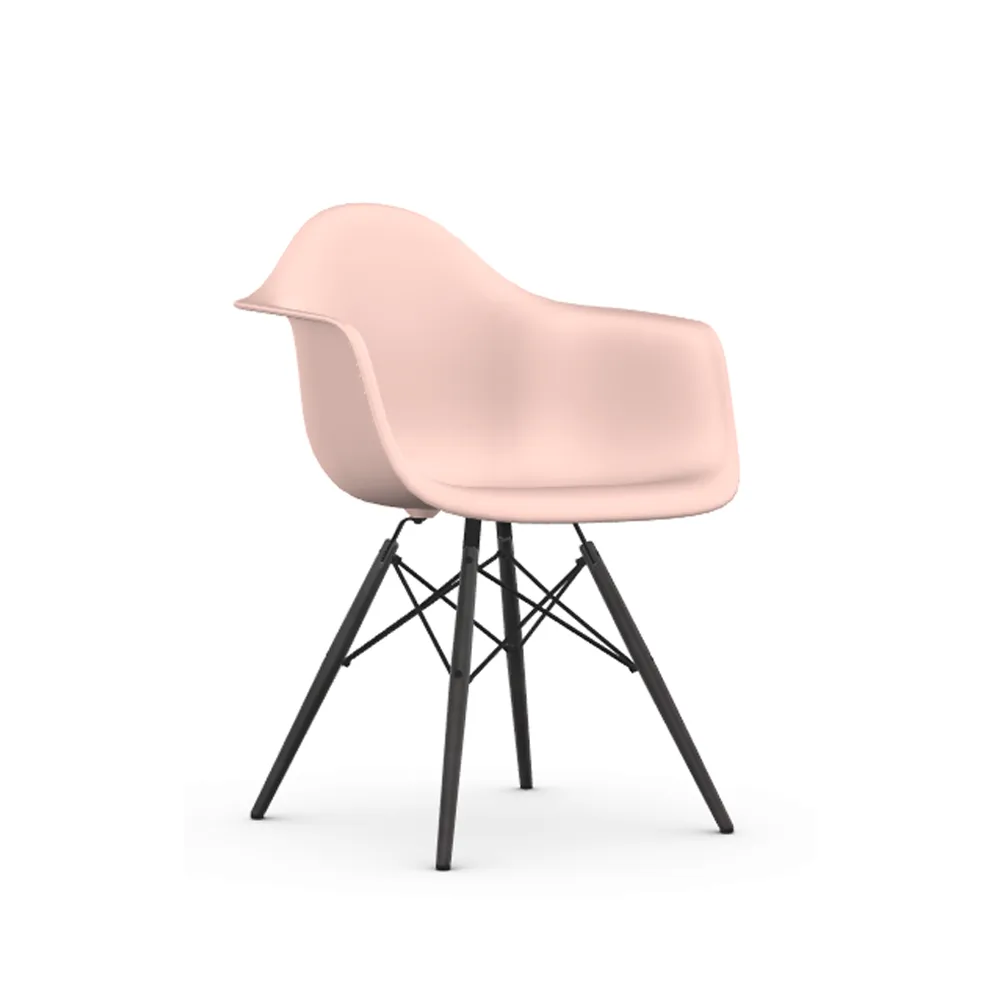 Eames Plastic Armchair RE DAW stol, 41 pale rose-black maple Vitra