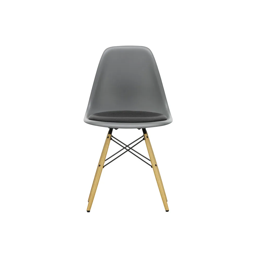Eames plastic side chair DSW lönn klädd sits, Graphite grey-Hopsak 05 Vitra