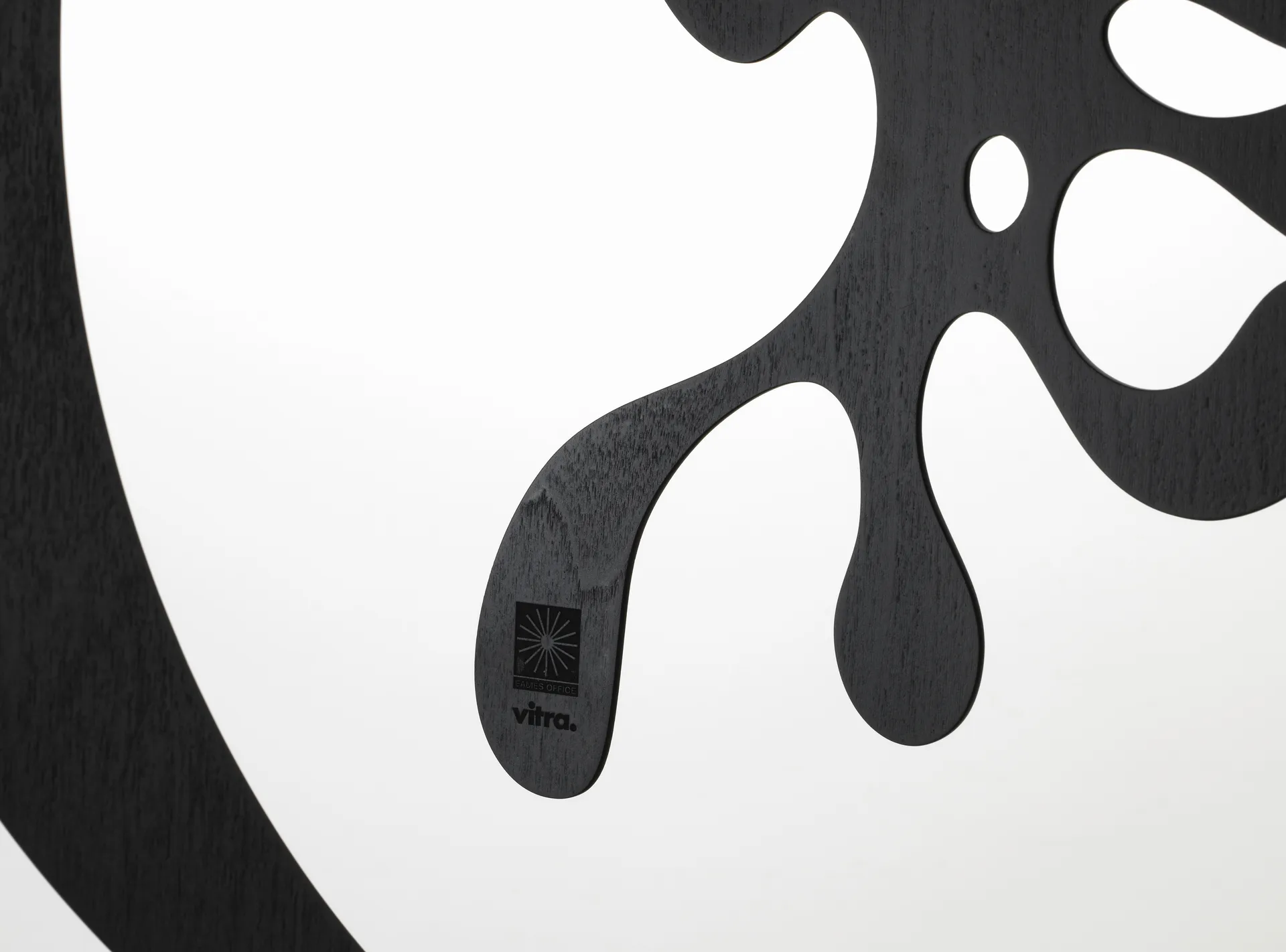 Eames plywood mobile model AL, Black Vitra