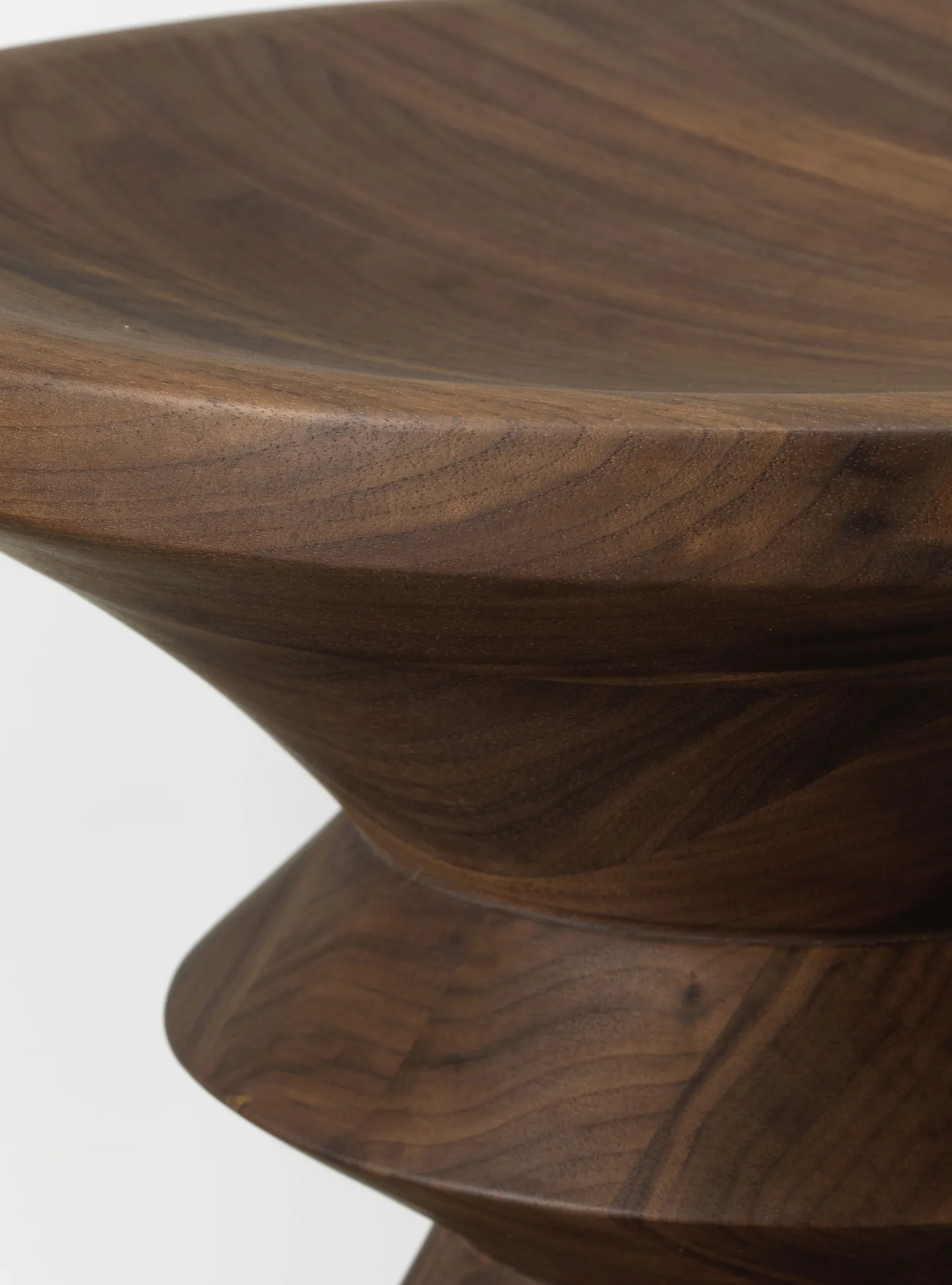 Eames Stool sittpall model A, Dark walnut Vitra