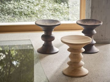 Eames Stool sittpall model B - Dark walnut - Vitra