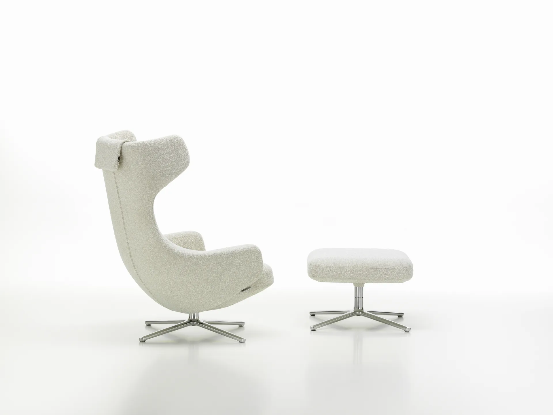 Grand Repos fåtölj & Ottoman aluminiumstativ, Nubia 01 ivory-pearl Vitra