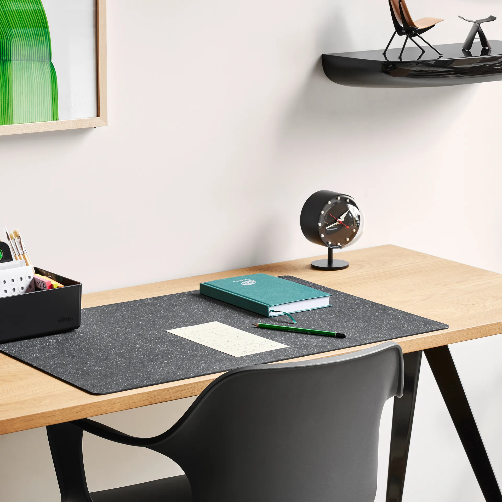 HAL RE armchair studio kontorsstol, Deep black Vitra