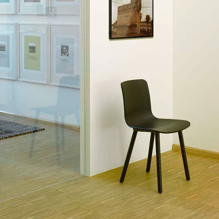 Hal wood stol, White-Light oak Vitra
