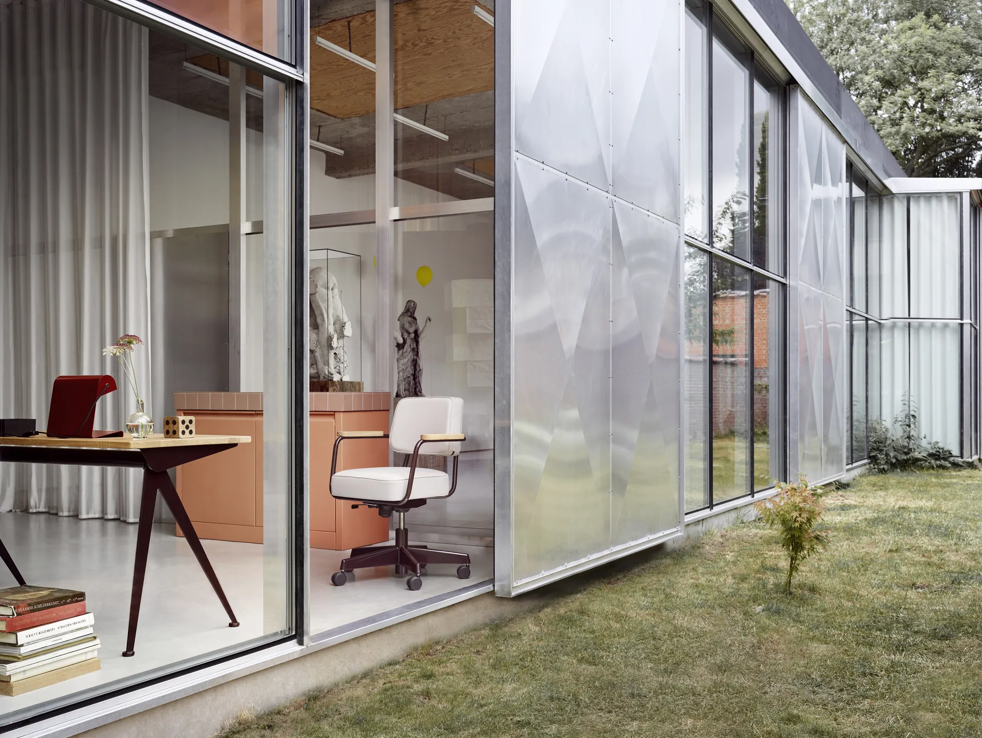 Lampe de Bureau bordslampa, Japanese red Vitra