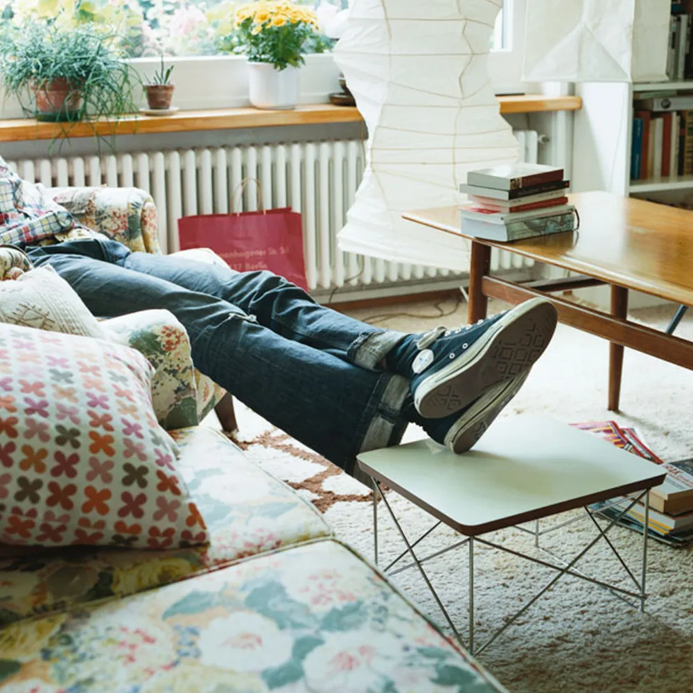 LTR occasional table sidobord, Vit laminat-kromstativ Vitra