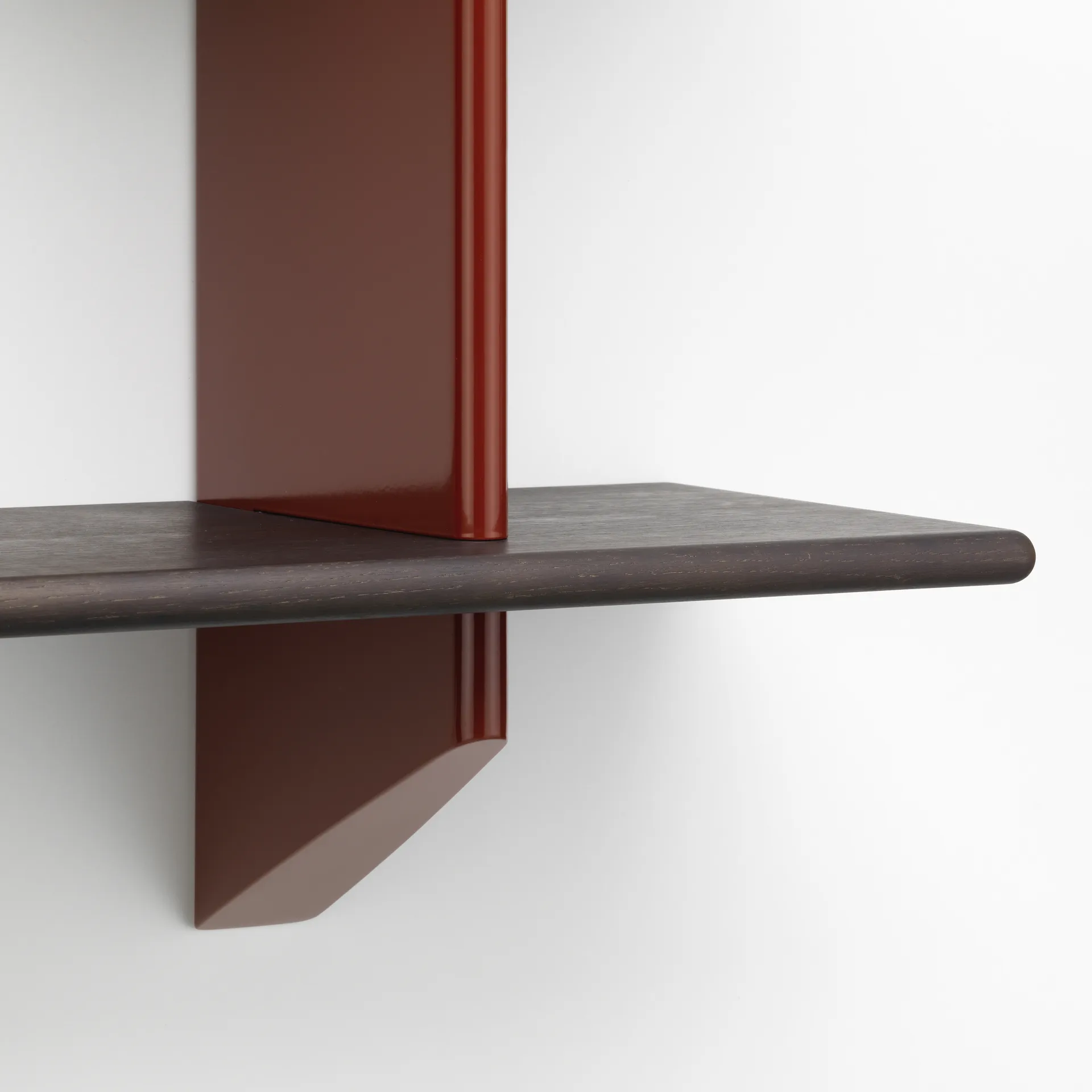Rayonnage mural hylla, Dark oak-Japanese red Vitra