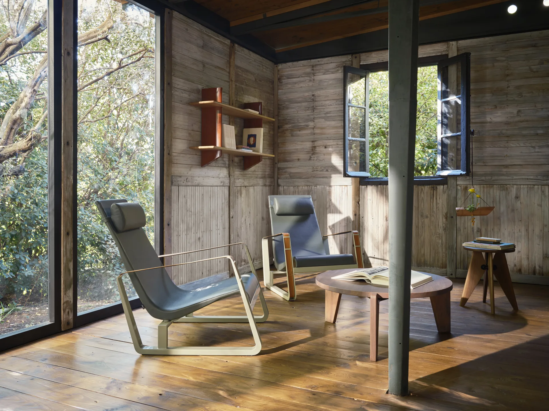 Rayonnage mural hylla, Oak-Japanese red Vitra