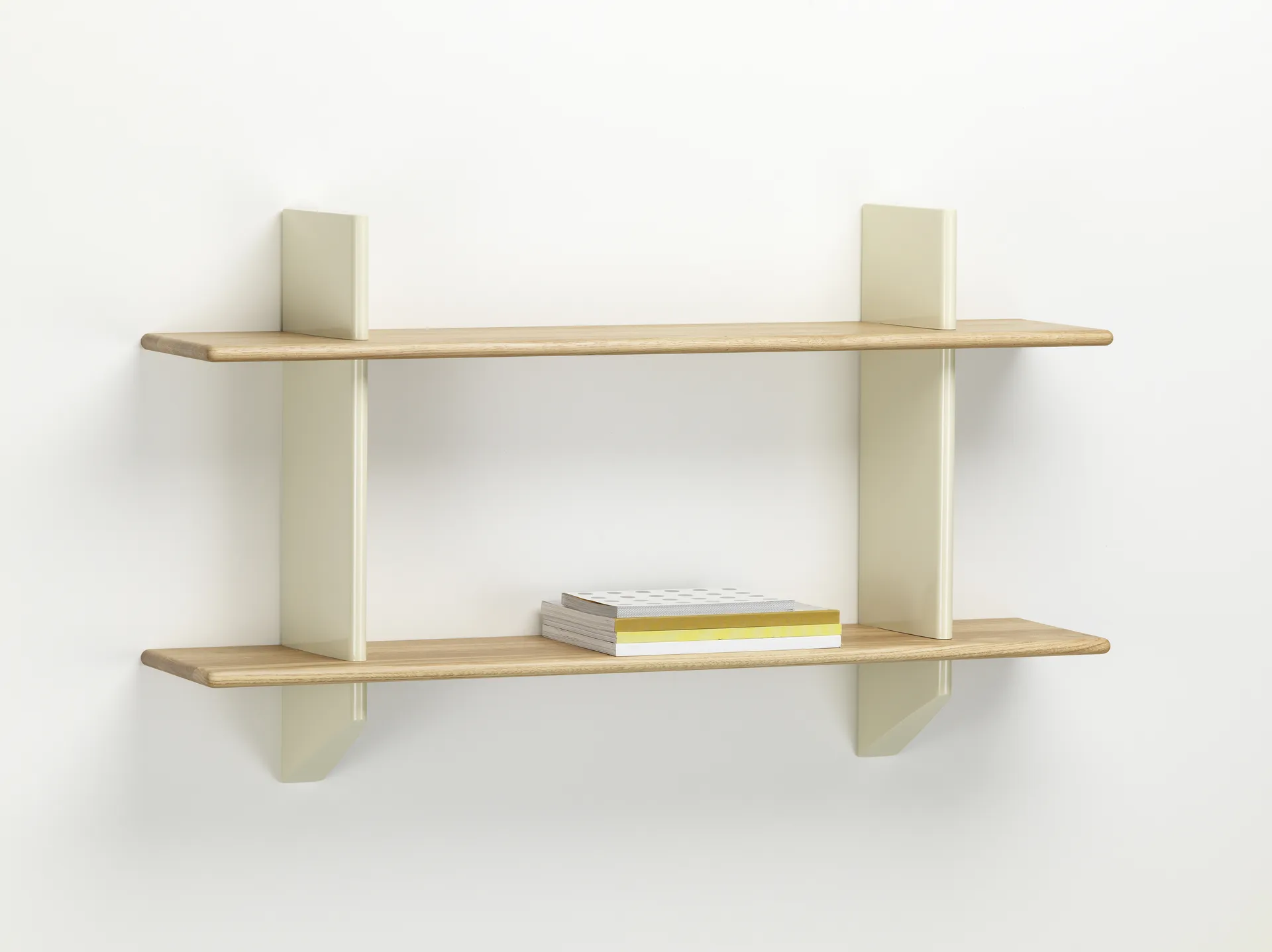 Rayonnage mural hylla, Oak-Prouvé blanc colombe Vitra