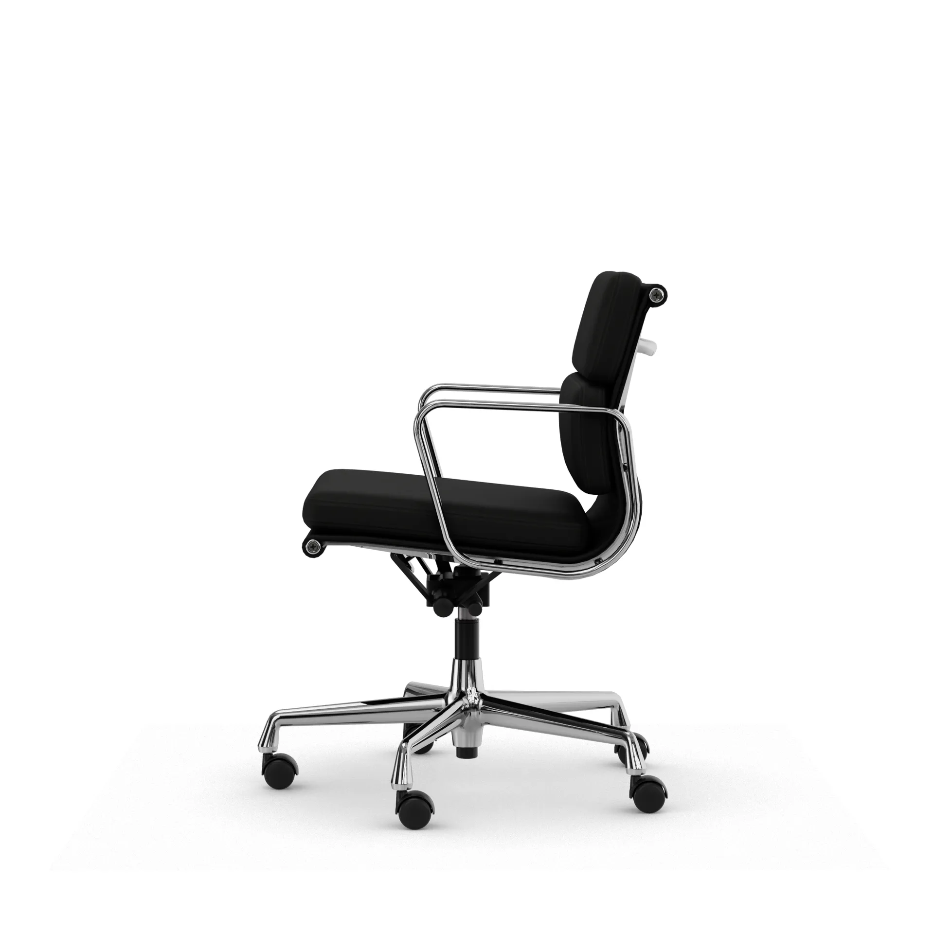 Soft Pad Chair EA 217 polerat kromstativ, Läder premium F L50 Nero Vitra