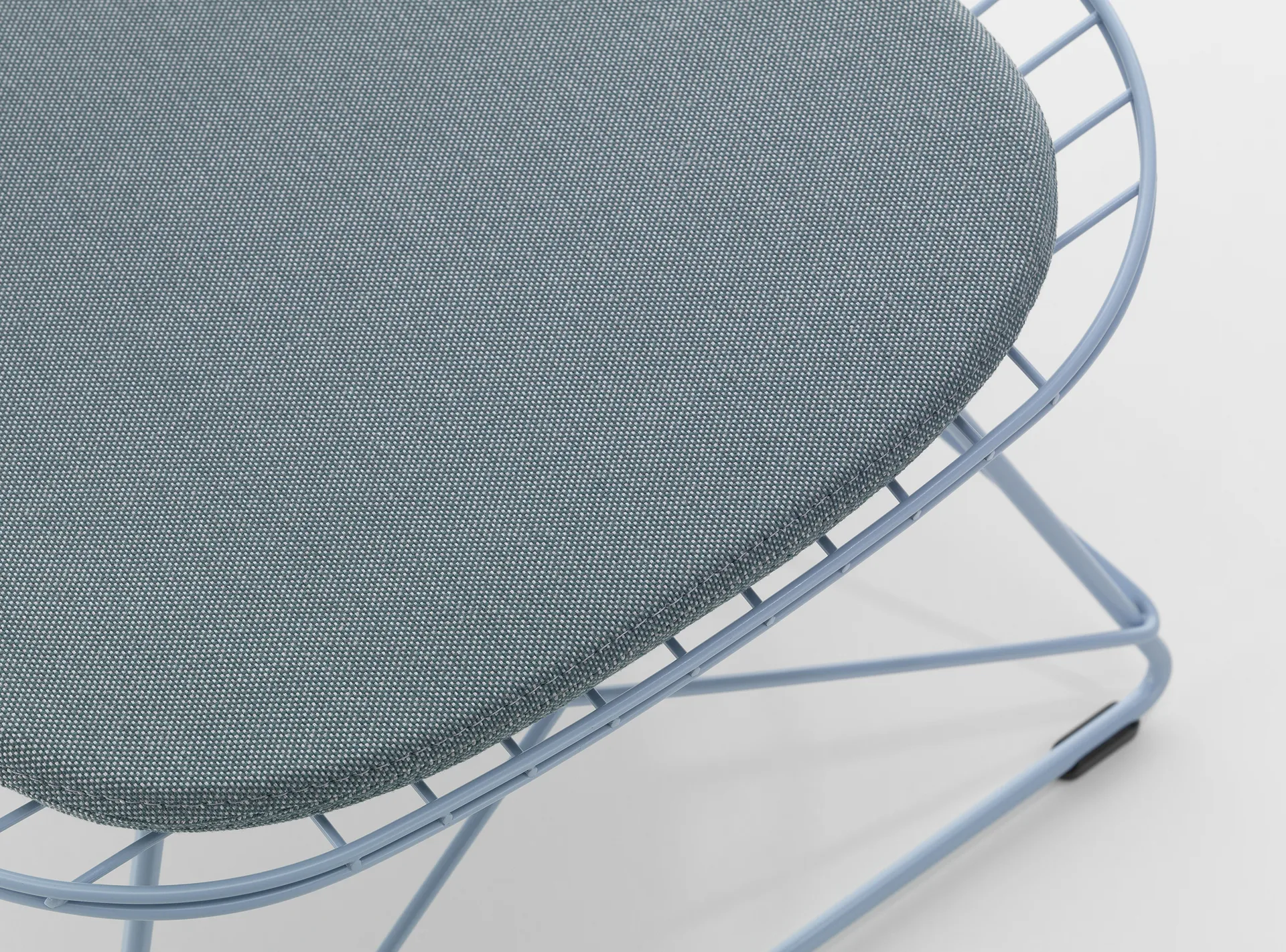 Soft seats outdoor type B stolsdyna, Simmons 53 white/steel blue Vitra
