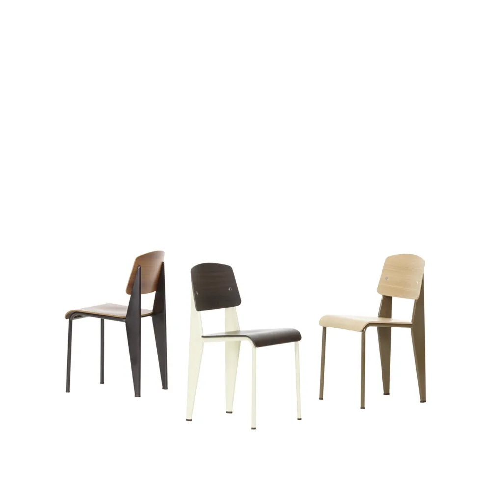 Standard stol, ek natur, deep black Vitra