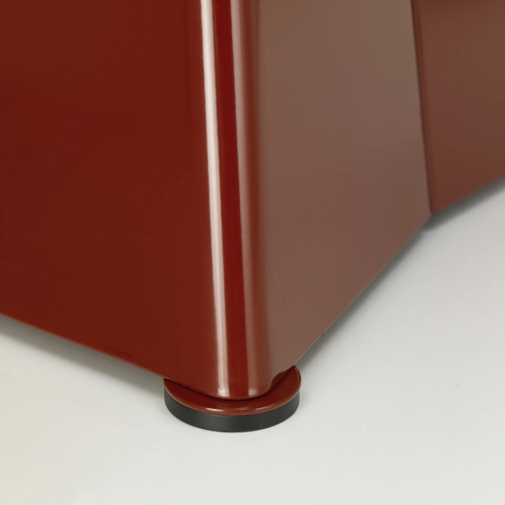 Tabouret Métallique pall, Japanese red Vitra