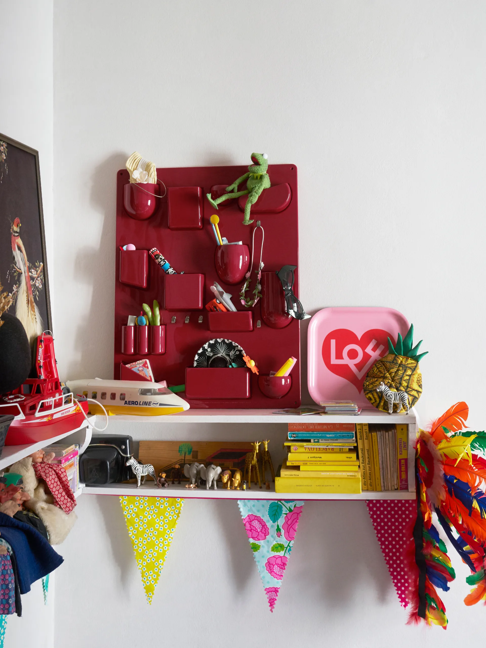 Uten.Silo RE II väggförvaring 52x68 cm, Japanese red RE Vitra