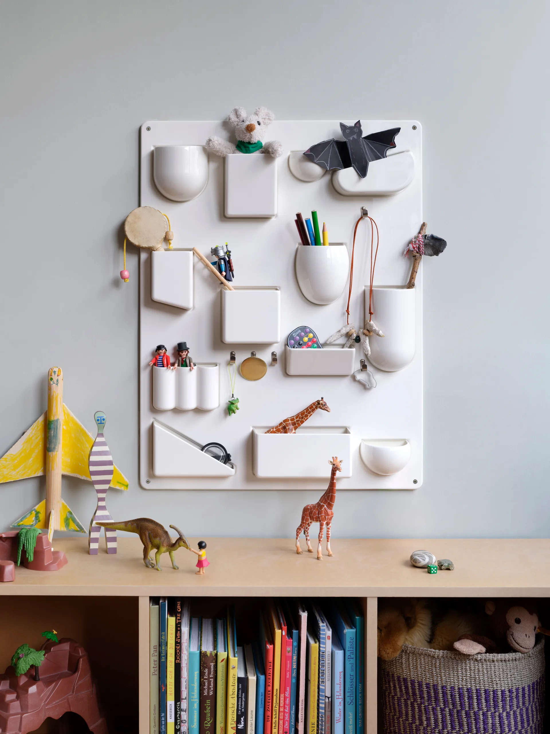 Uten.Silo RE II väggförvaring 52x68 cm, White RE Vitra