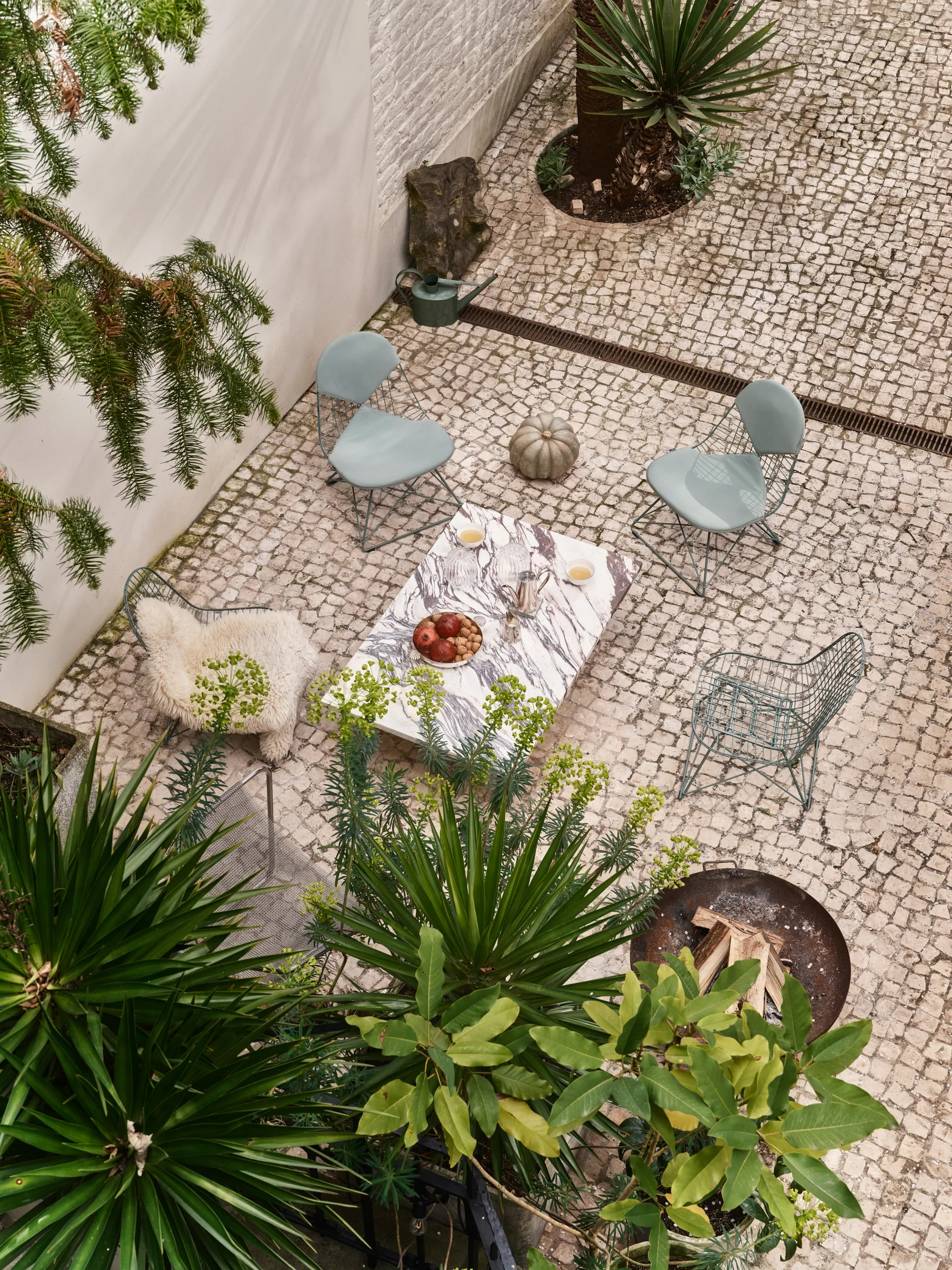 Wire Chair Bikini Outdoor dyna till stol, Cream/white Vitra