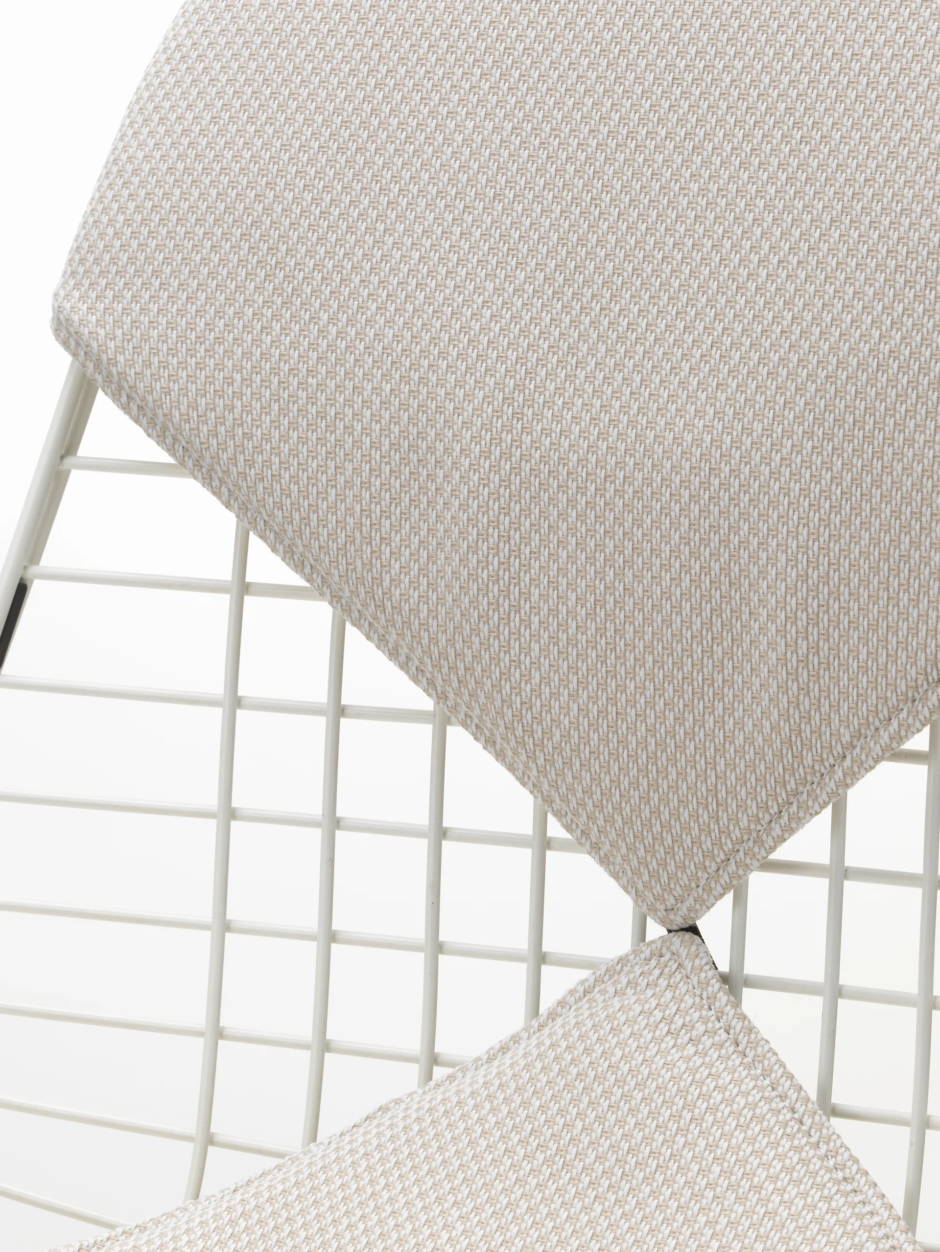 Wire Chair Bikini Outdoor dyna till stol, Cream/white Vitra