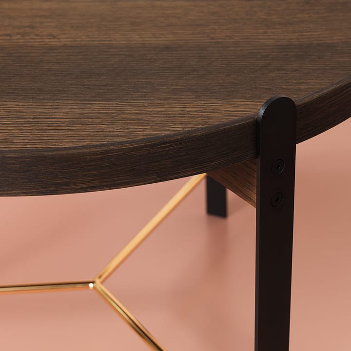 Compose soffbord Ø70 cm med mässingsunderrede, Smoked oak Warm Nordic