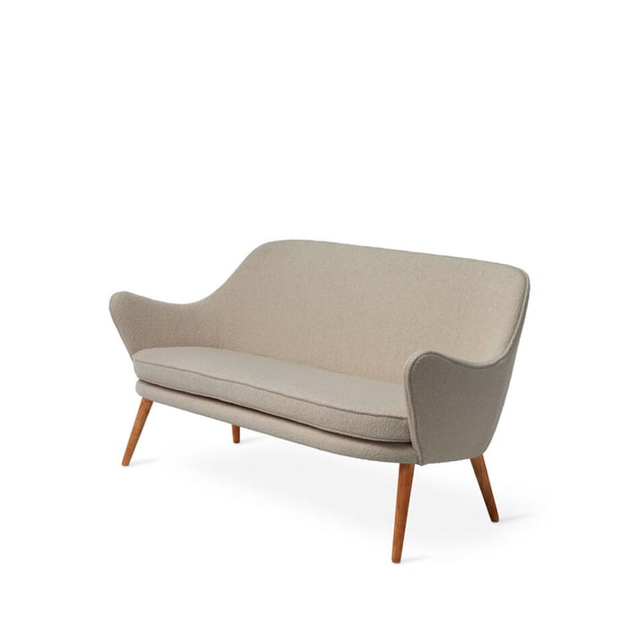 Dwell soffa - 2-sits tyg barnum 2 sand, ben i rökt ek - Warm Nordic
