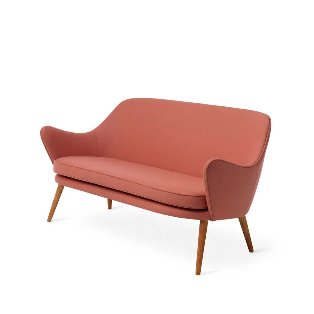 Dwell soffa, 2-sits tyg hero 511 blush, ben i rökt ek Warm Nordic