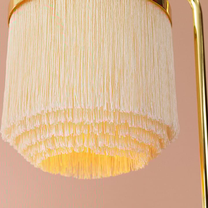 Fringe golvlampa, cream white, mässingspläterat stål Warm Nordic