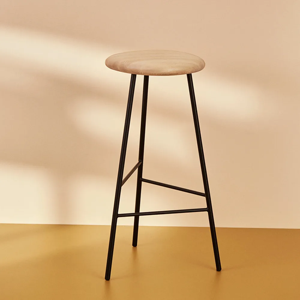 Pebble barpall, ask olja, h.75, svart stativ Warm Nordic
